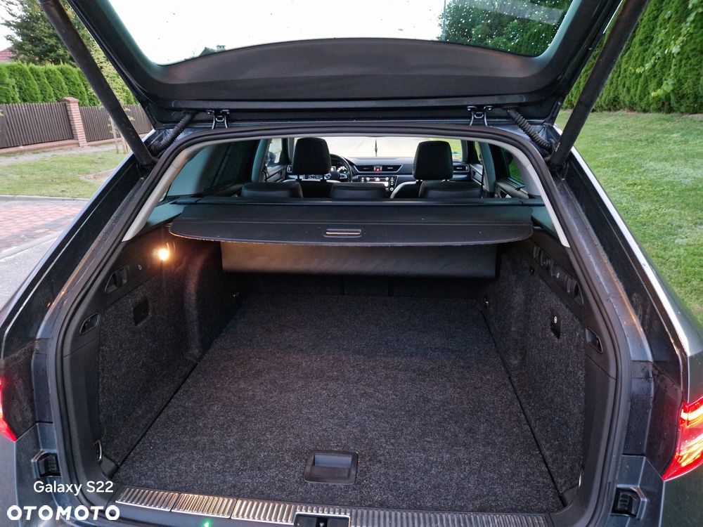 Skoda Superb 2.0 TDI 4x4 DSG Premium Edition - 9