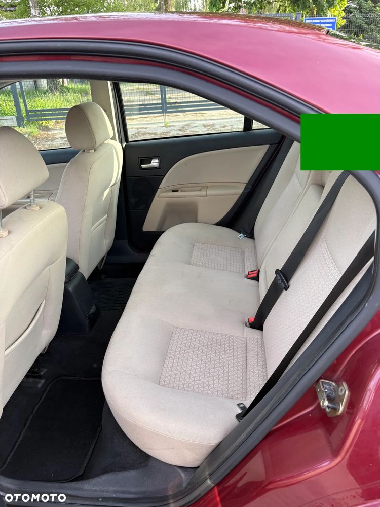 Ford Mondeo - 7