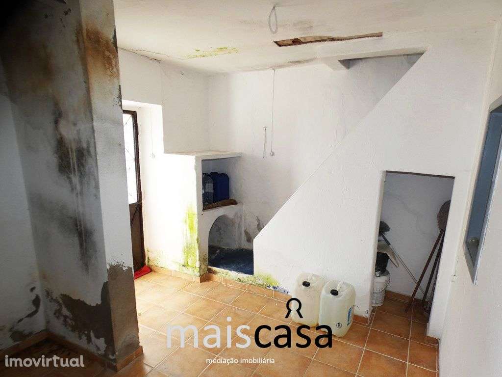 Moradia T1 para Recuperar ! - Grande imagem: 2/15
