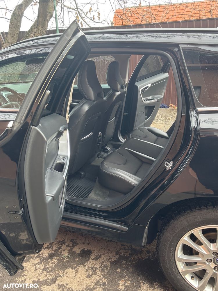 Volvo XC 60 D5 AWD Geartronic Ocean Race - 15