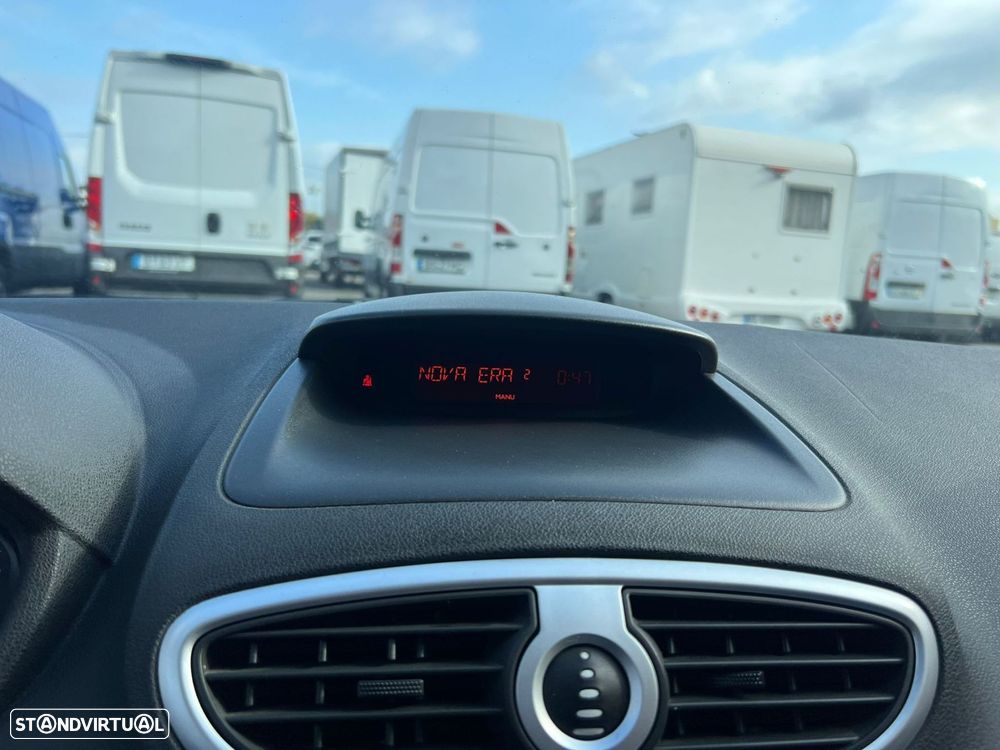 Renault Clio 1.2 16V Dynamique - 29