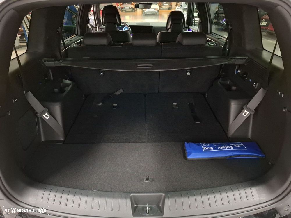 Hyundai Santa Fe 1.6 T-GDI HEV Vanguard - 29