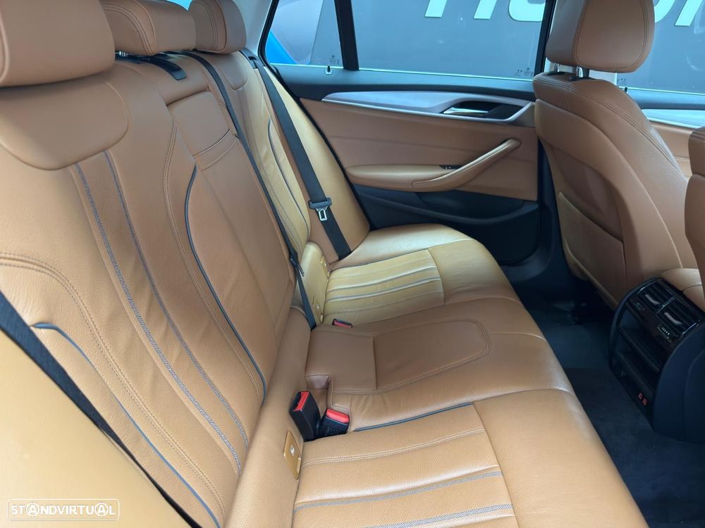 BMW 520 d Line Luxury Auto - 52
