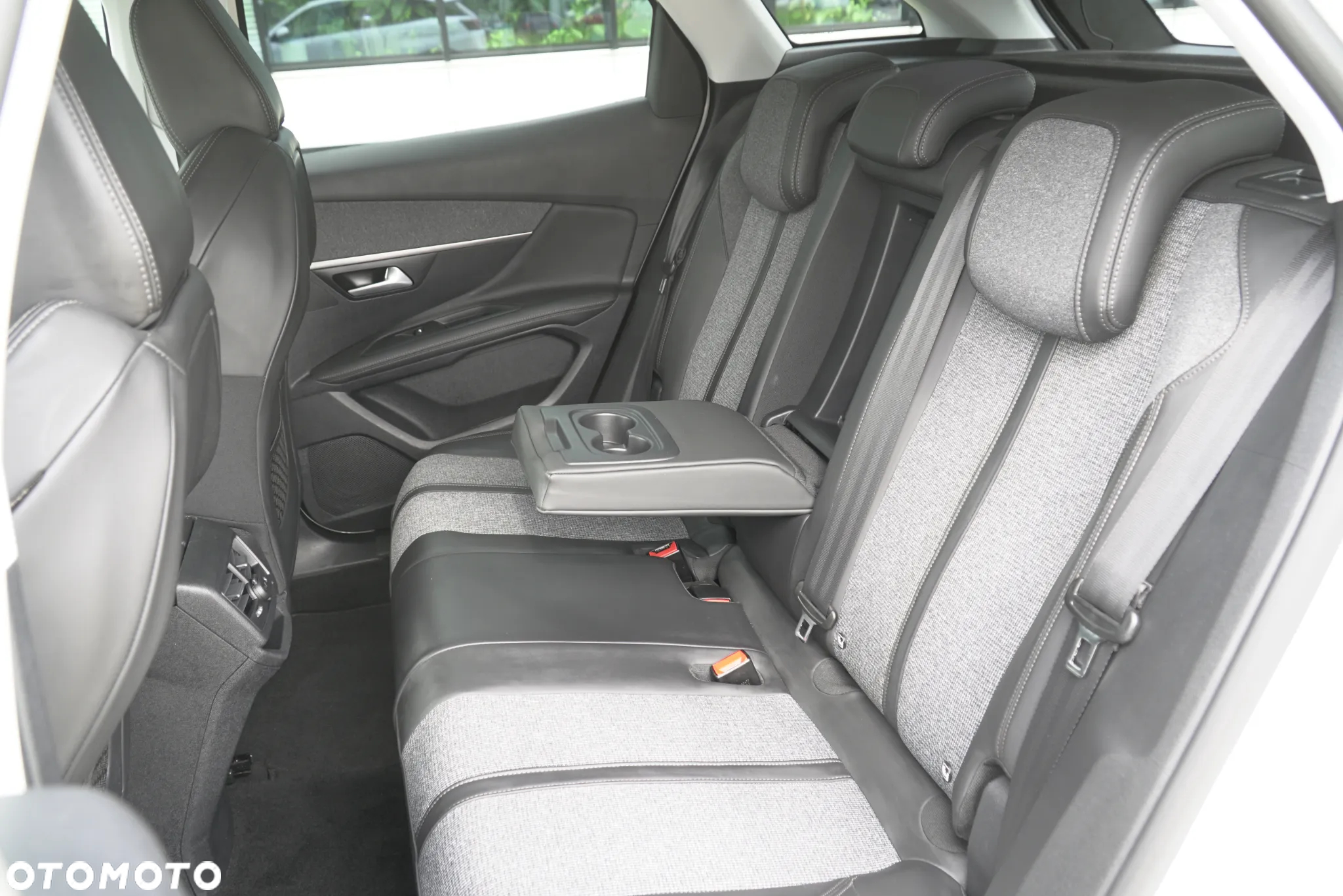 Peugeot 3008 1.5 BlueHDi Active Pack S&S - 20