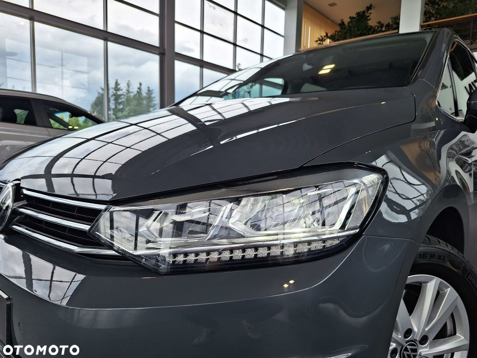 Volkswagen Touran 2.0 TDI BMT SCR Comfortline - 8