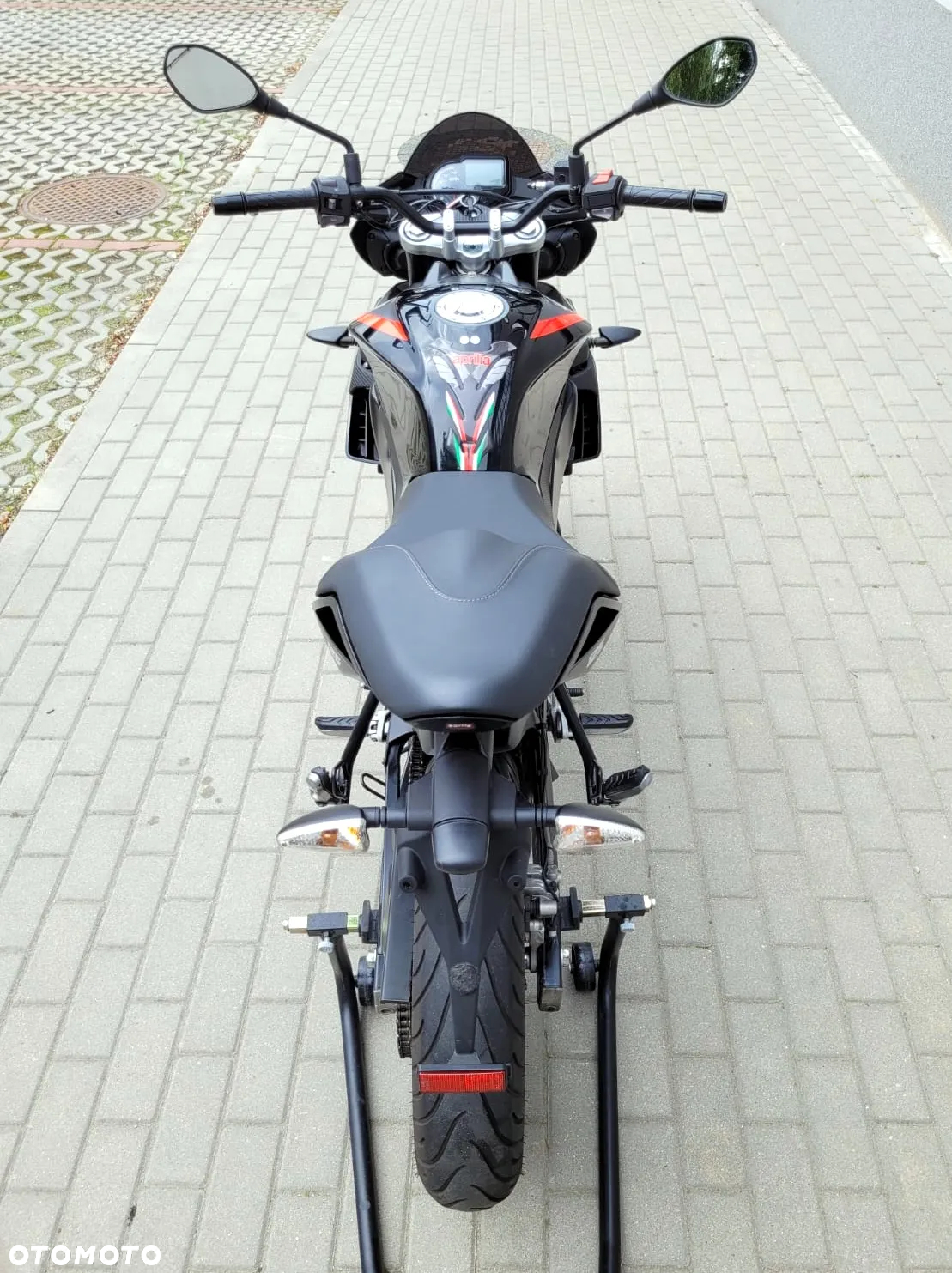 Aprilia Tuono - 7