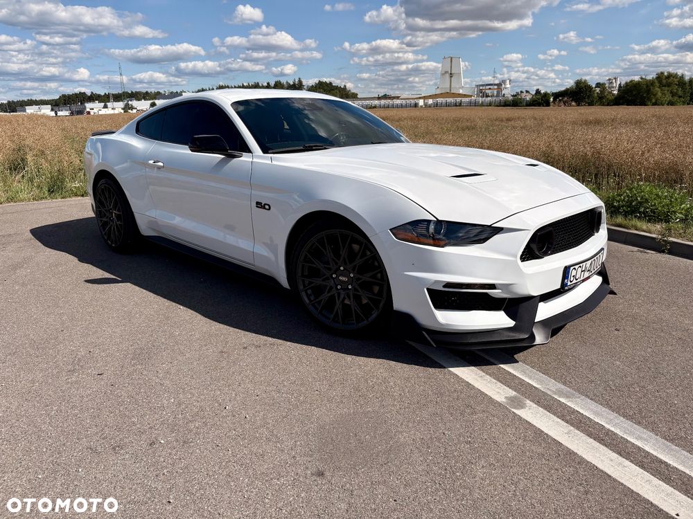 Ford Mustang - 34