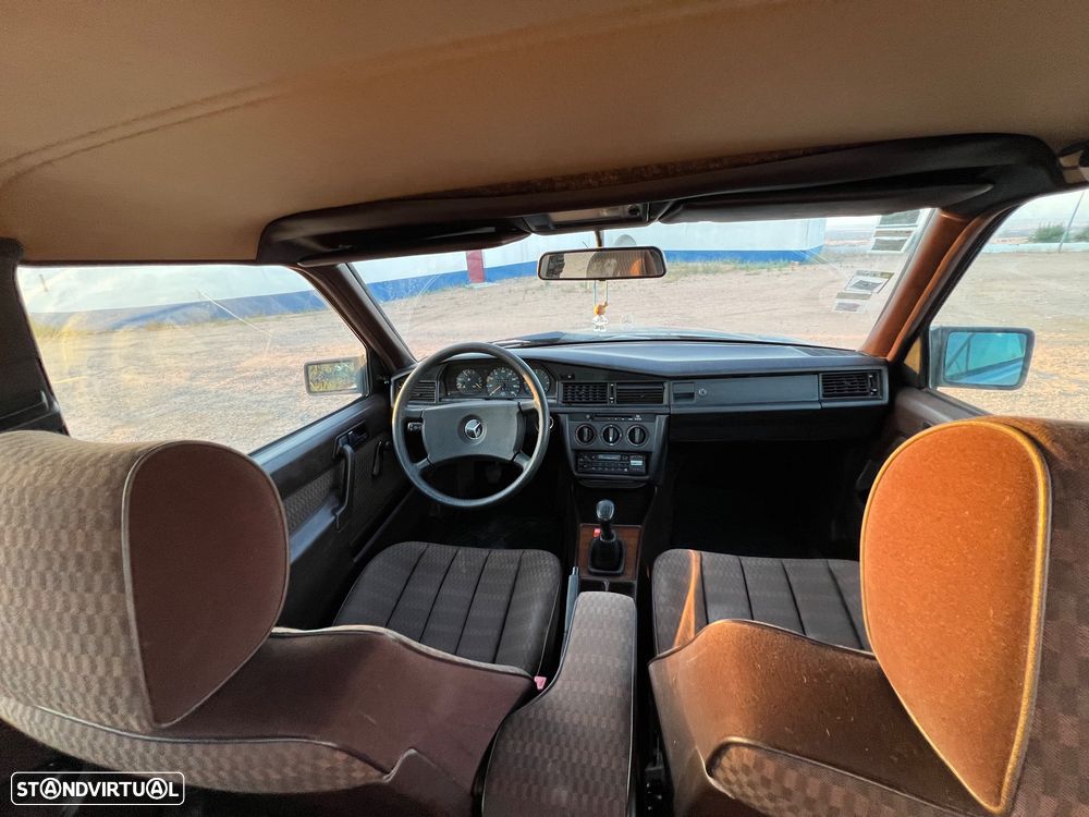 Mercedes-Benz A 190 - 18