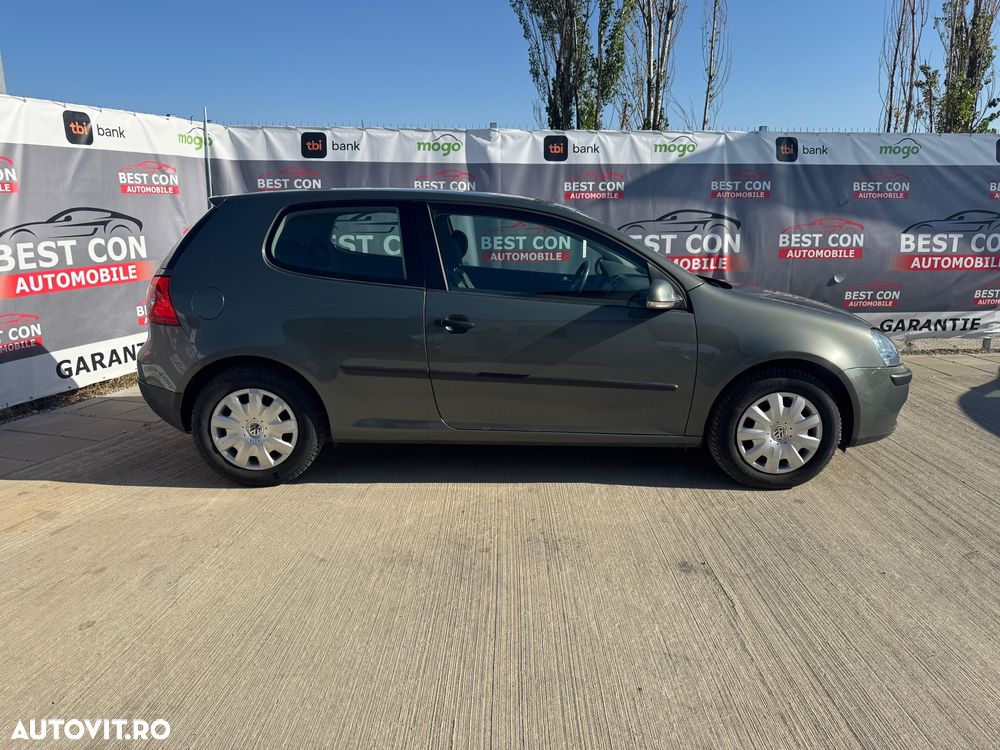 Volkswagen Golf 1.4 FSI Trendline - 12