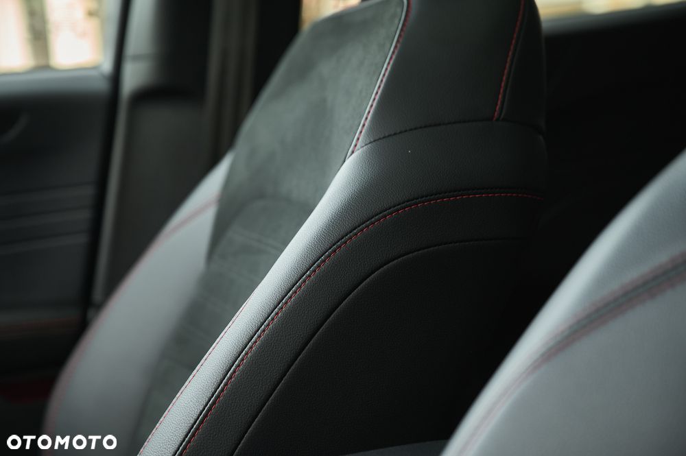 Ford Kuga 2.0 EcoBlue 4x4 ST-LINE X - 20