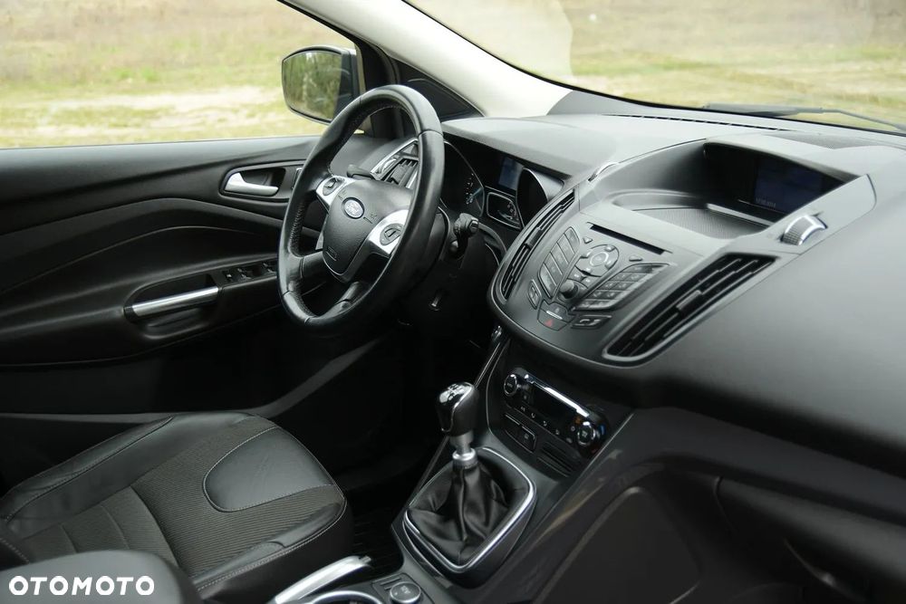 Ford Kuga 2.0 TDCi 4x4 Titanium - 22