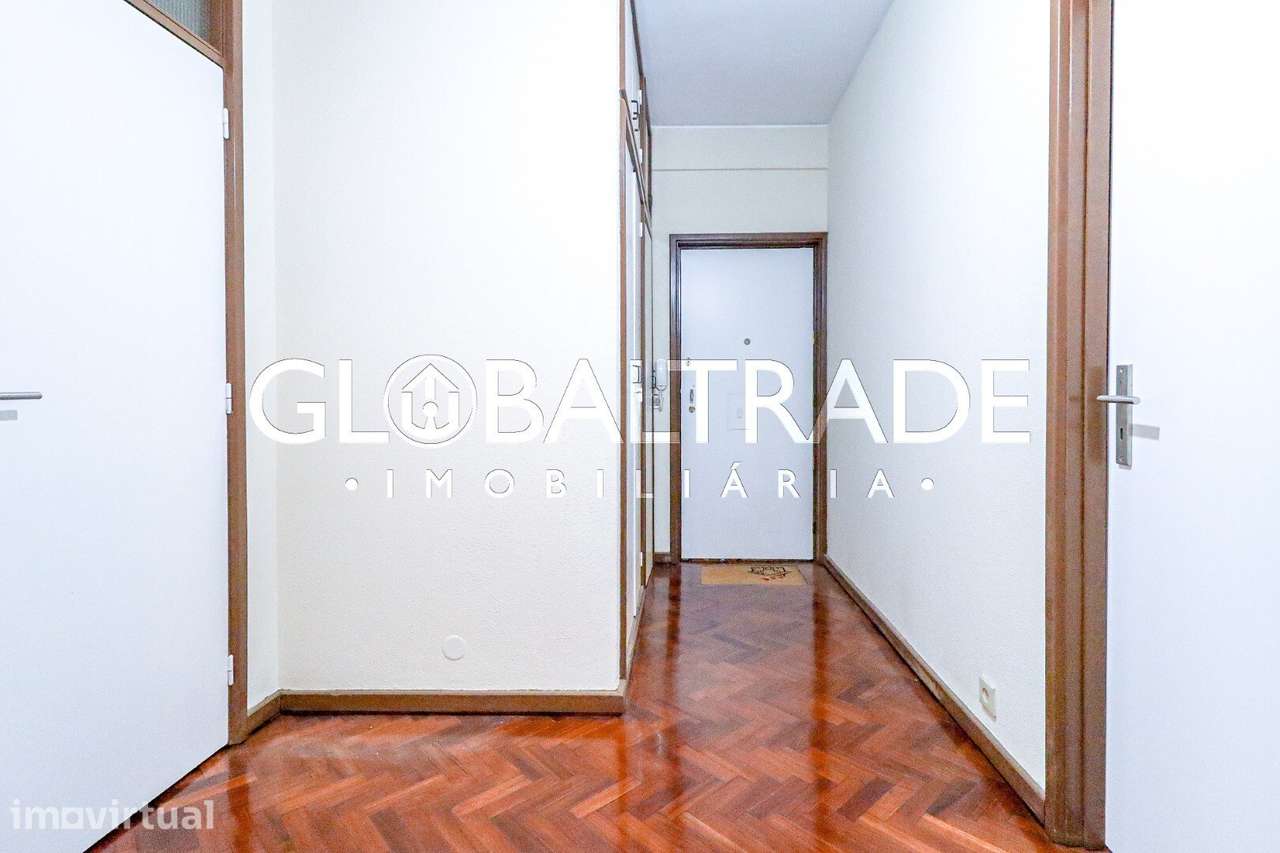Apartamento T3+1 Renovado no Porto - Grande imagem: 2/60