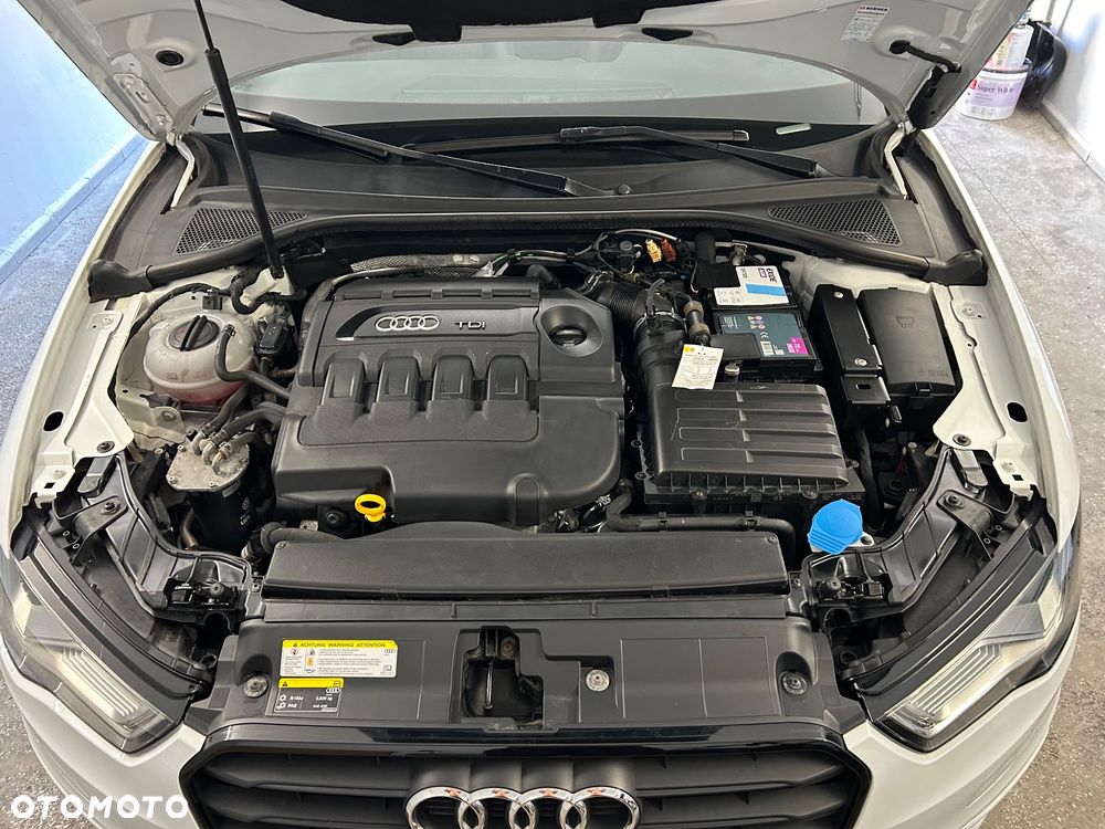 Audi A3 Sportback 2.0 TDI (clean diesel) S line Sportpaket - 25