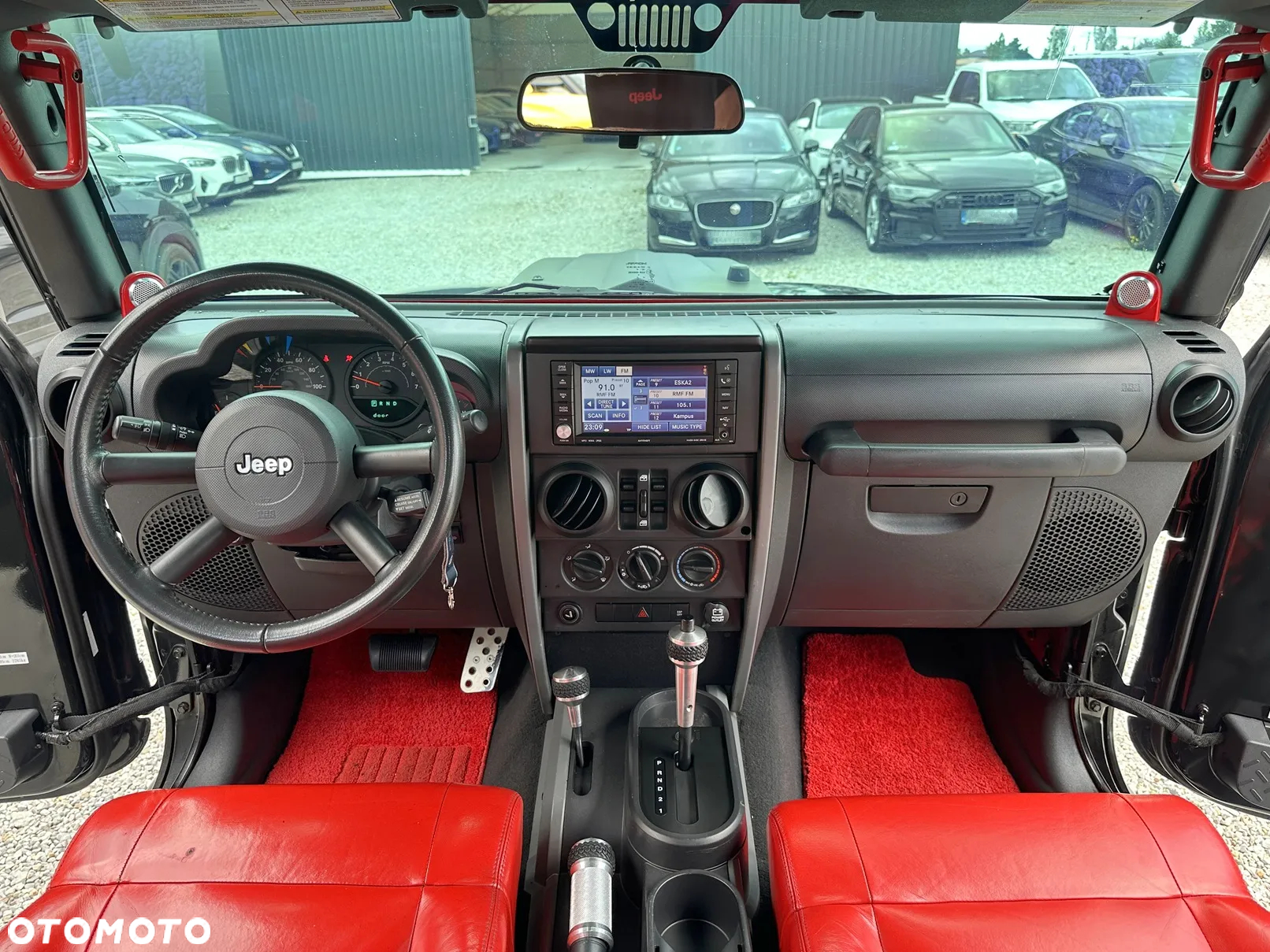 Jeep Wrangler Unlimited 3.8 Sahara - 6