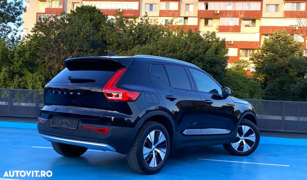 Volvo XC 40 T2 Plus Dark - 19