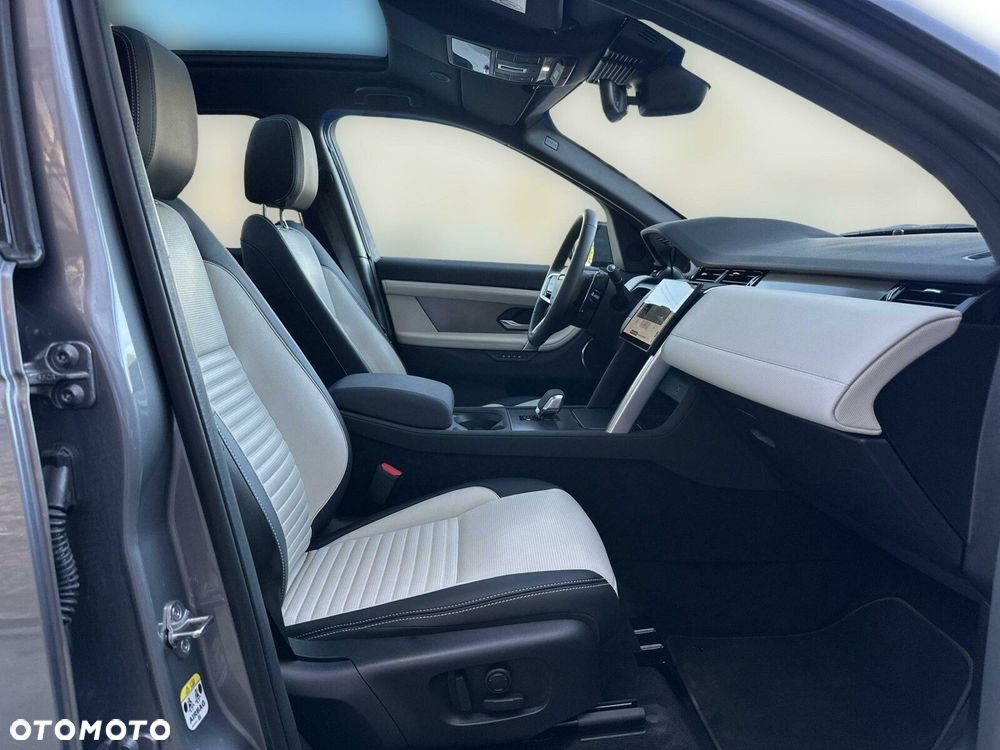 Land Rover Discovery Sport - 13