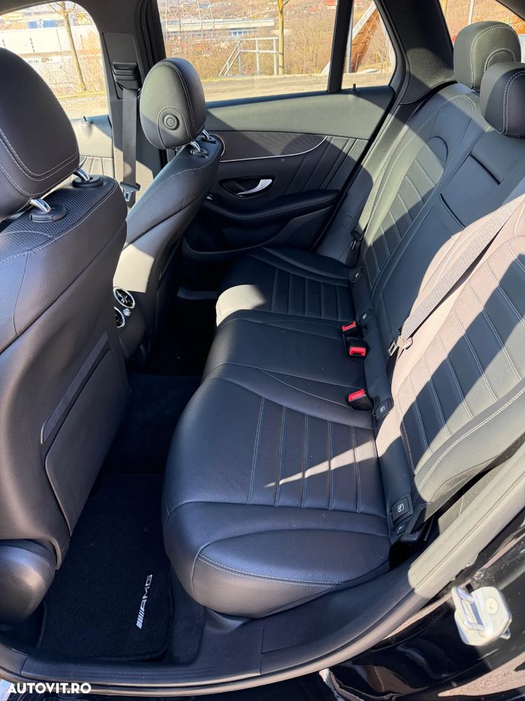 Mercedes-Benz GLC 350 e 4Matic 7G-TRONIC AMG Line - 11