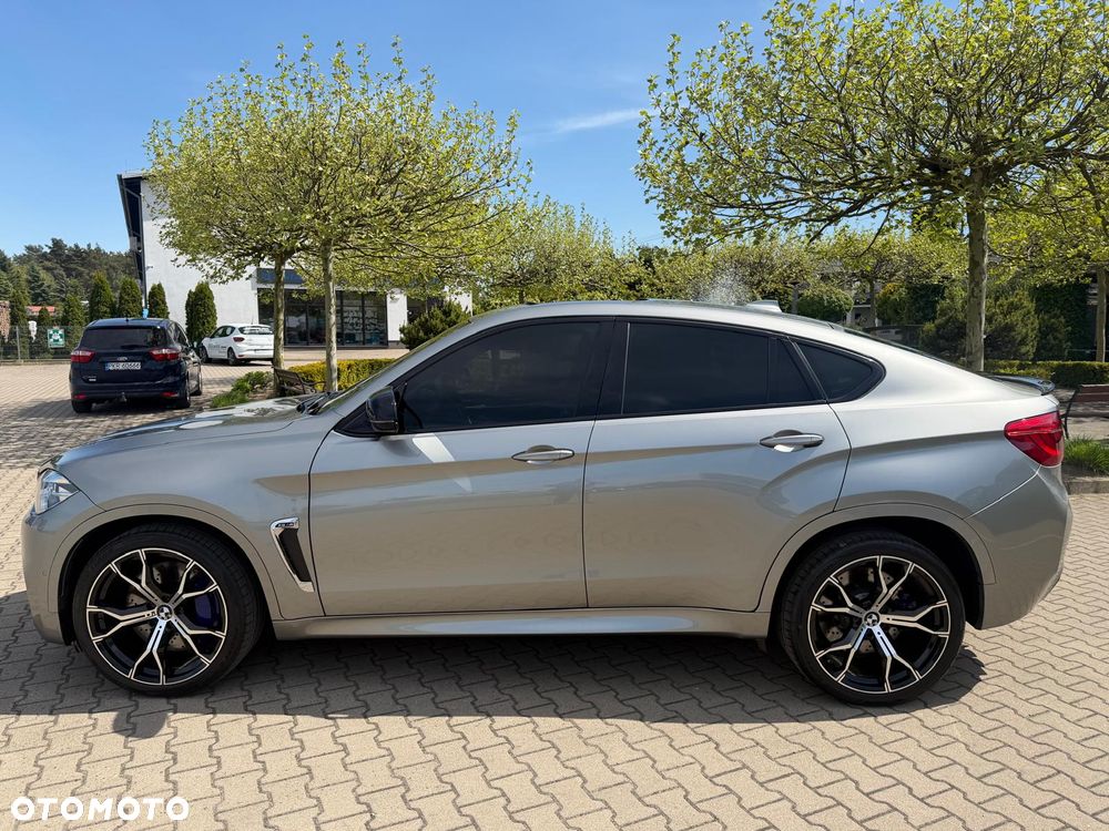 BMW X6M - 33