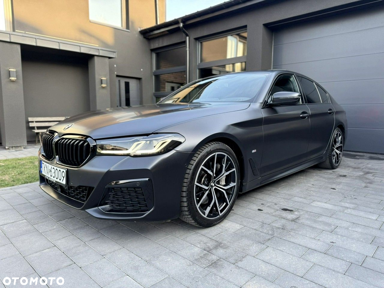 BMW Seria 5 530d xDrive M Sport Edition - 32