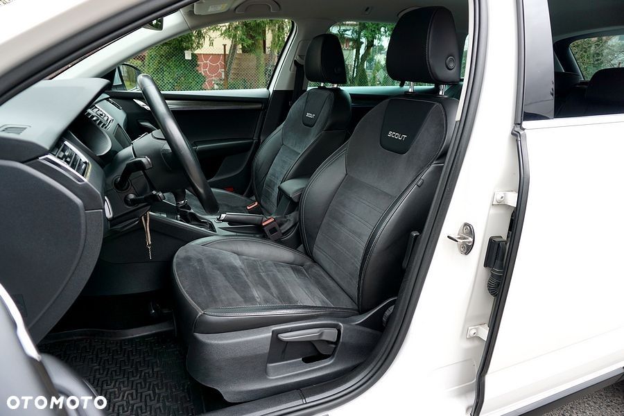 Skoda Octavia 2.0 TDI 4x4 DSG Scout - 18