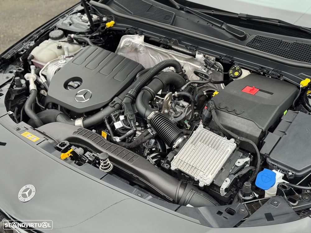 Mercedes-Benz A 180 7G-DCT Advanced AMG Line - 25