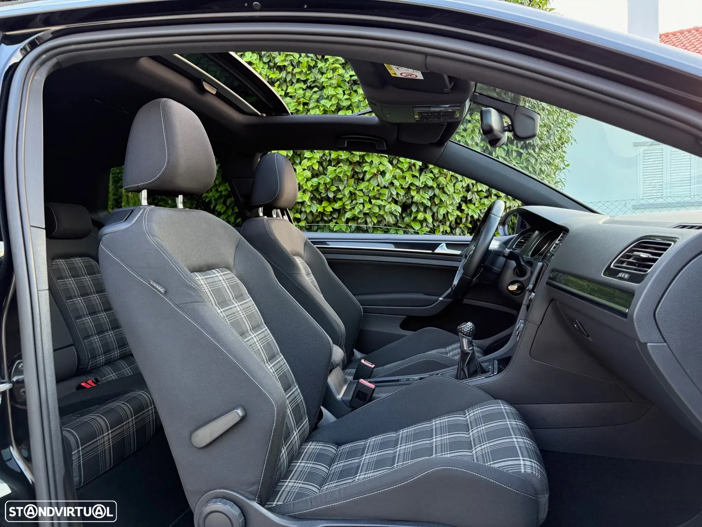VW Golf 2.0 TDI GTD - 35