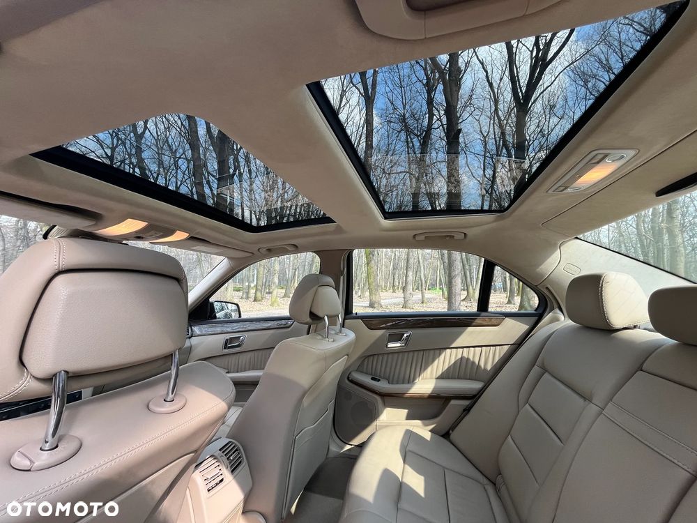 Mercedes-Benz Klasa E 350 CGI BlueEFFICIENCY Elegance - 26
