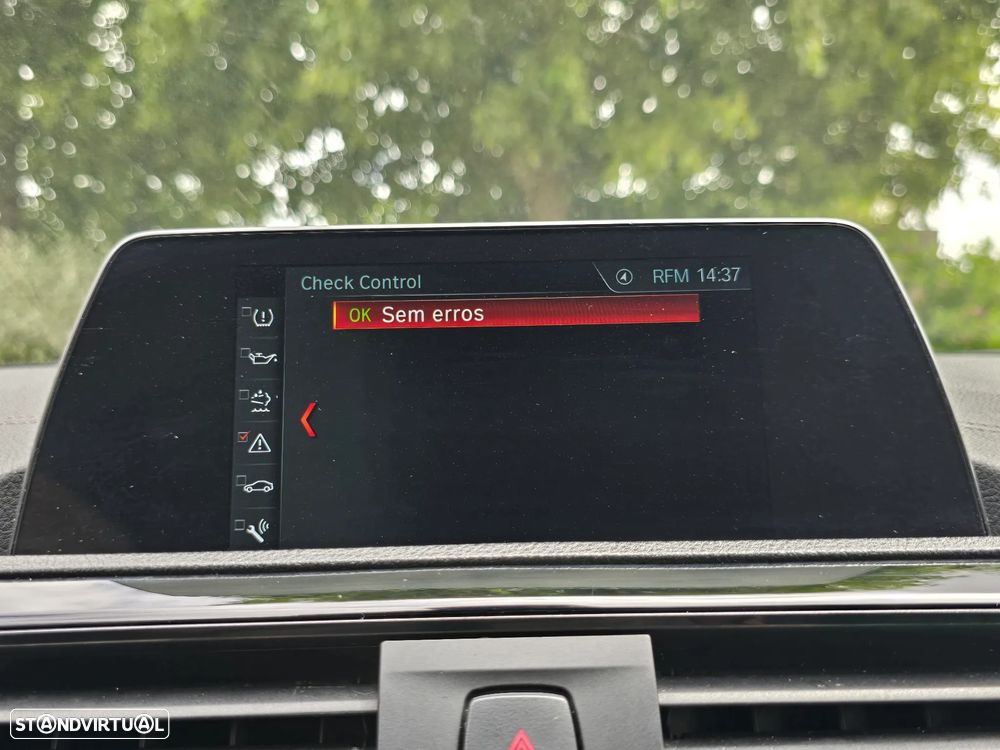 BMW 218 d Cabrio Line Sport Auto - 27