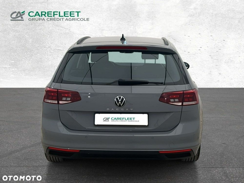 Volkswagen Passat - 7