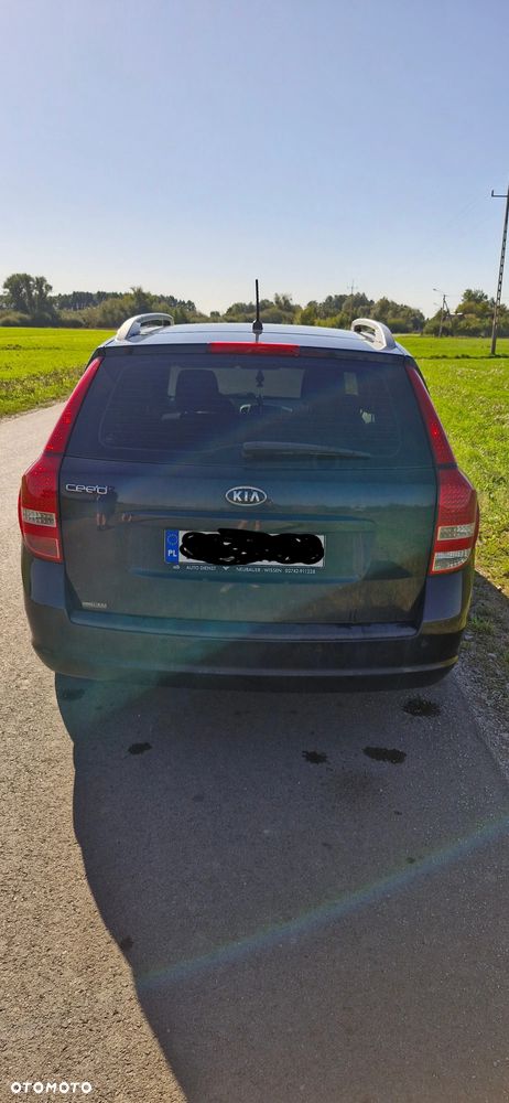 Kia Ceed Cee'd 1.4 L - 8