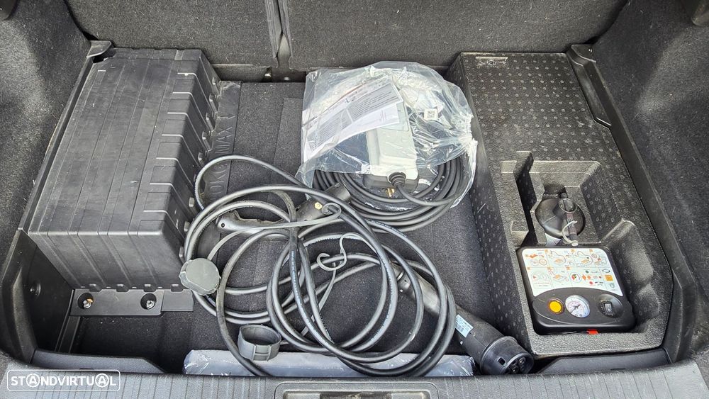 Renault Captur 1.6 E-Tech Plug-In Intens - 56