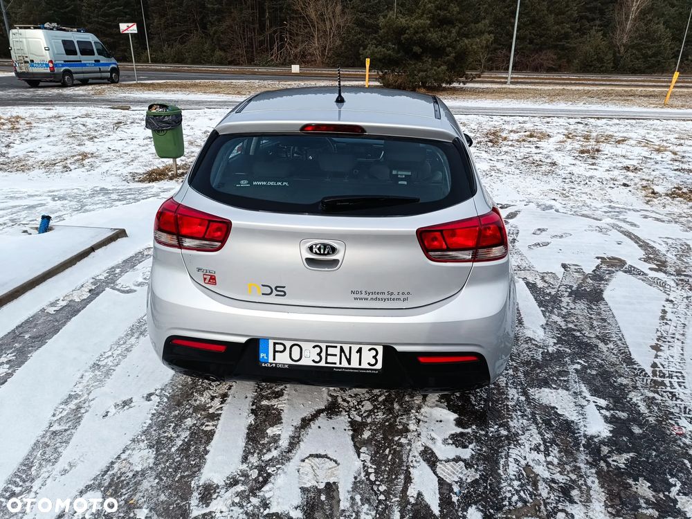 Kia Rio - 3