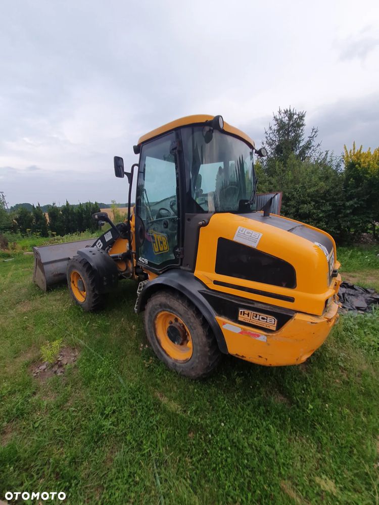 JCB 409 - 6