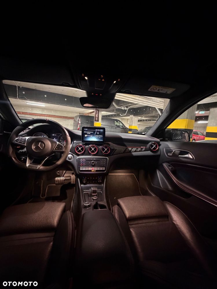 Mercedes-Benz GLA AMG 45 4-Matic - 8