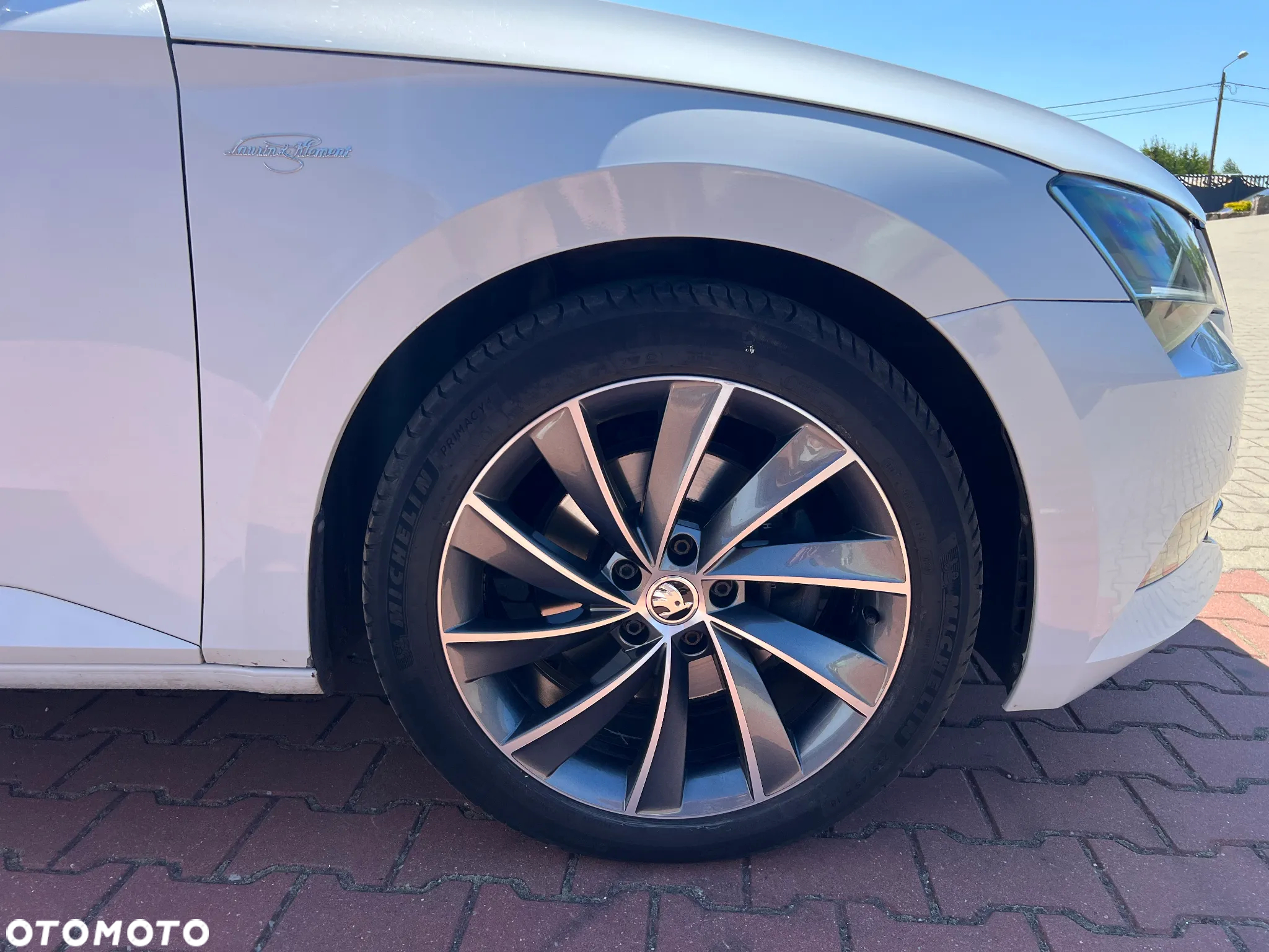 Skoda Superb Combi 2.0 TDI DSG L&K - 12