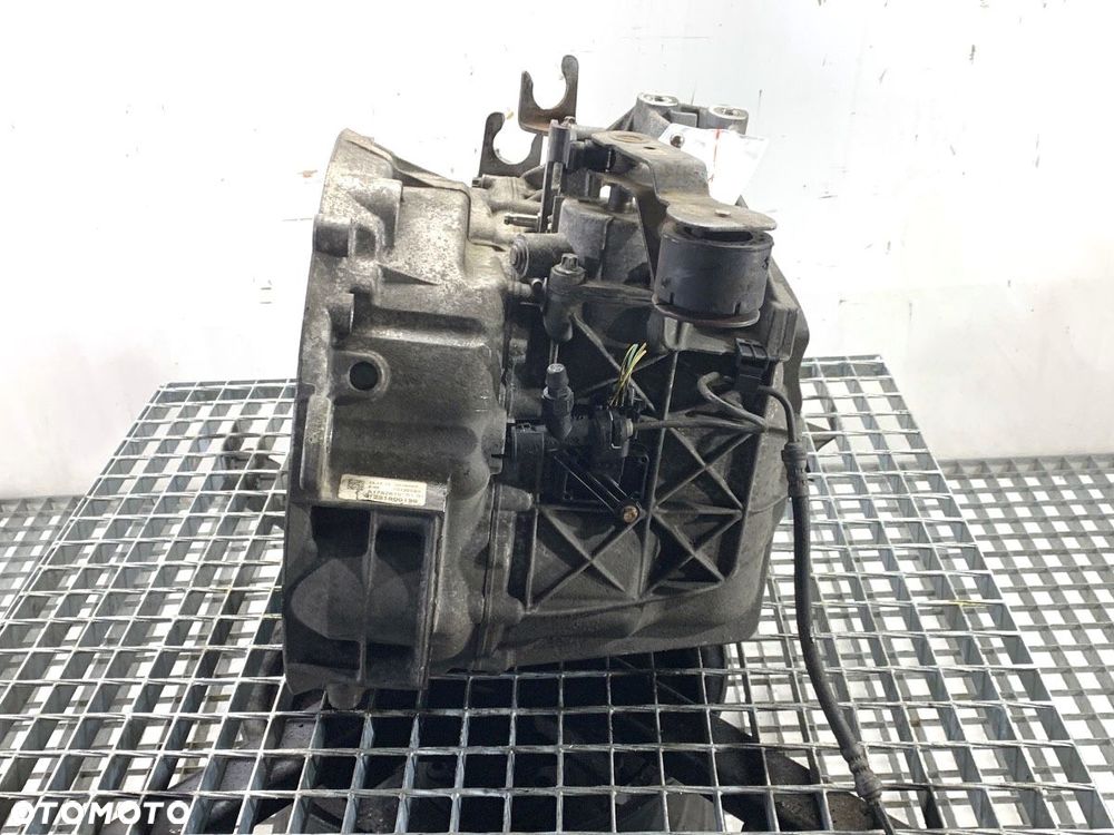 SKRZYNIA BIEGÓW  MERCEDES-BENZ KLASA A (W176) 2012 - 2018 A 180 (176.042) 90 kW [122 KM] benzyna - 2