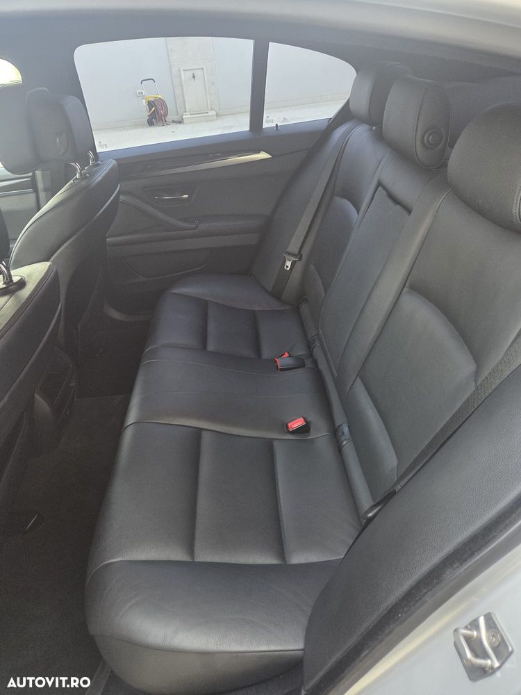 BMW Seria 5 ver-520d-efficientdynamics-edition - 9