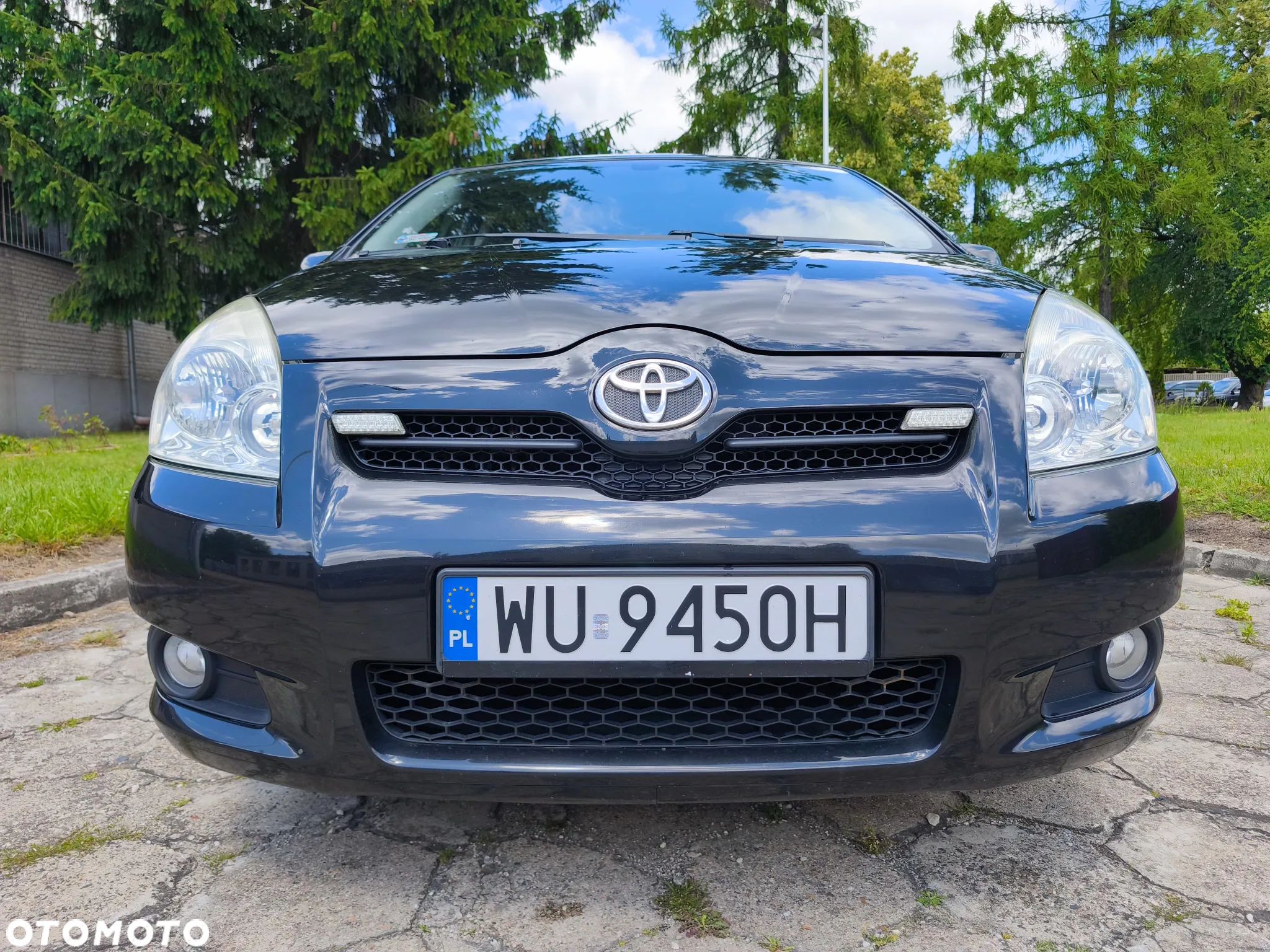 Toyota Corolla Verso 1.8 Premium + - 1