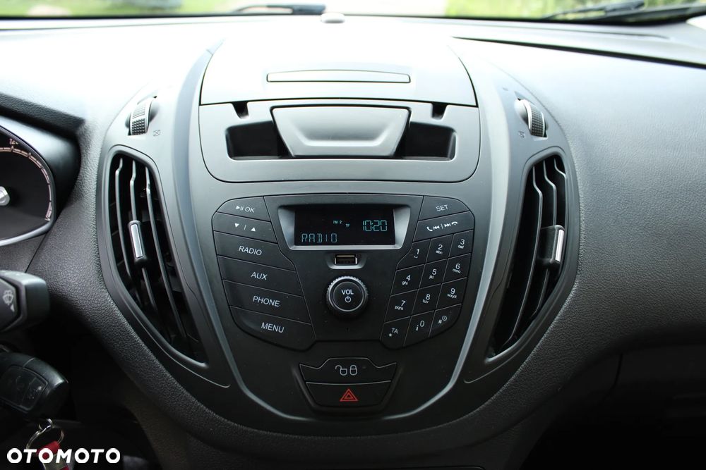 Ford Tourneo Courier 1.5 TDCi Trend - 24