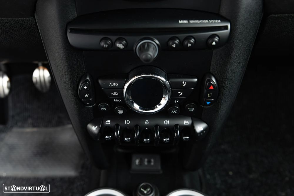 MINI 3 Portas John Cooper Works - 26