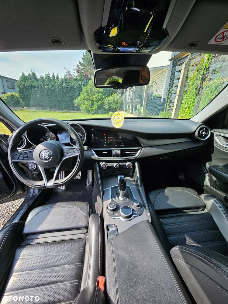 Alfa Romeo Giulia 2.0 Turbo Veloce Q4 - 11