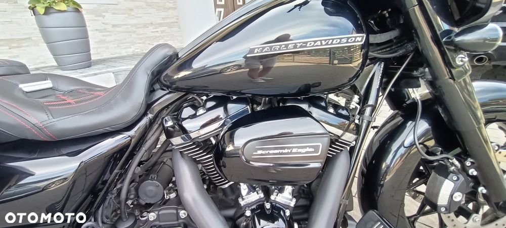 Harley-Davidson Touring Street Glide - 3