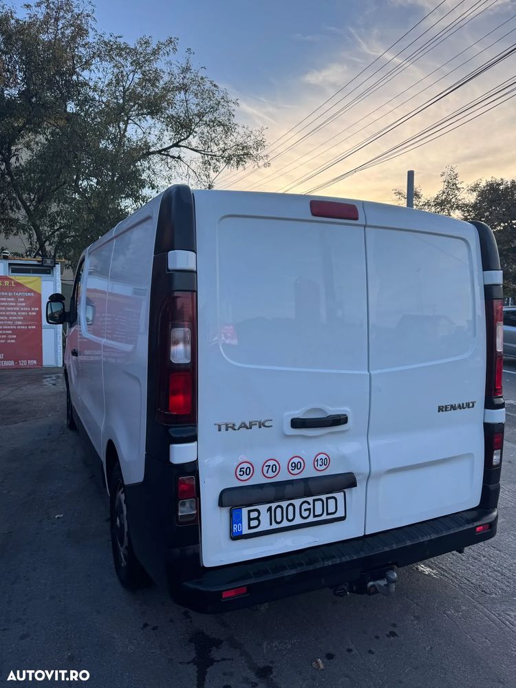 Renault Trafic Combi L2H1 7+1 Expression - 5