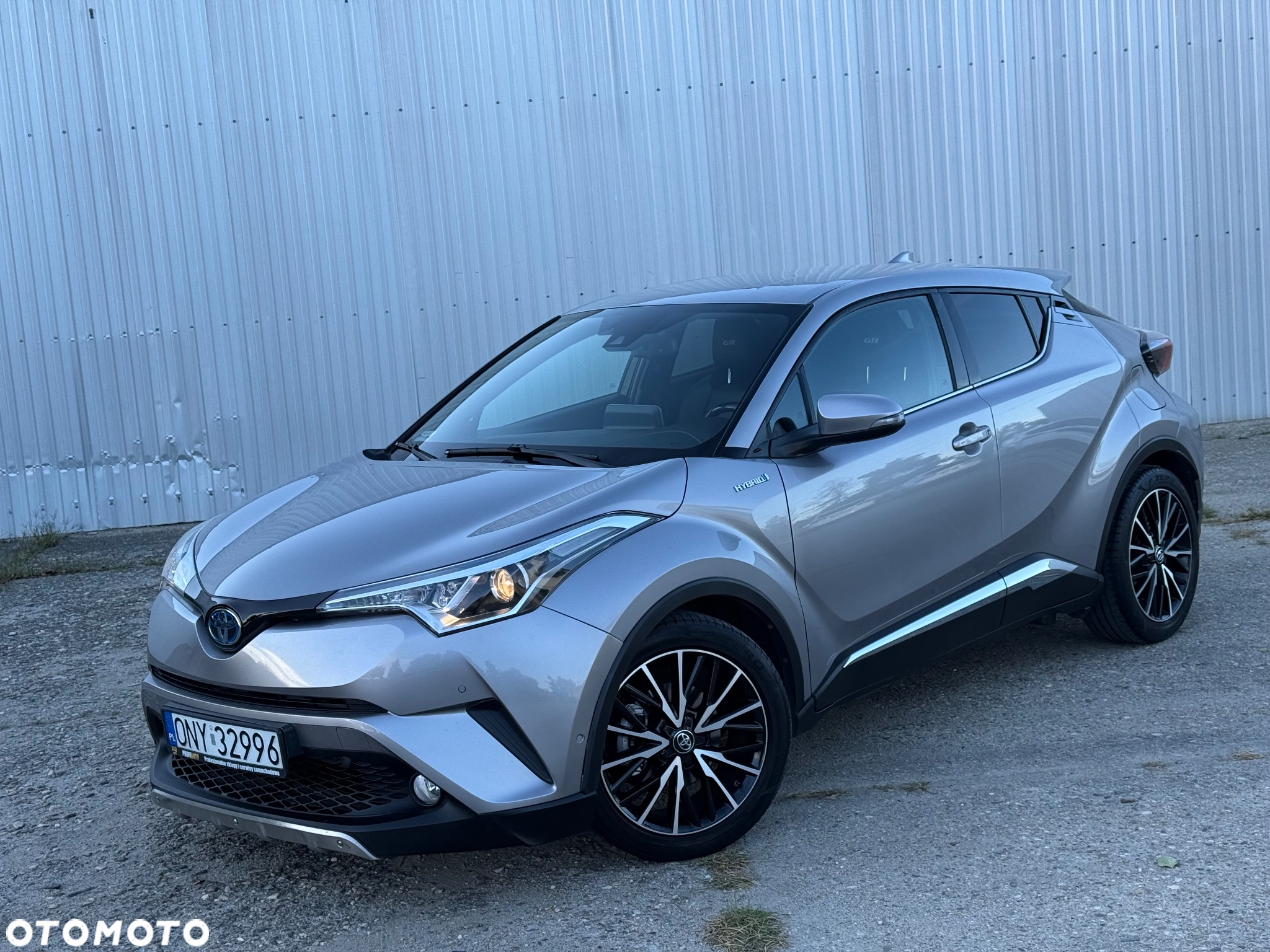 Toyota C-HR 1.8 Hybrid Premium - 22