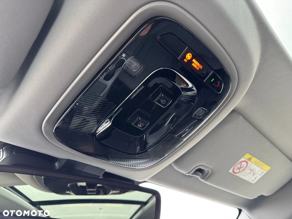 Chery Tiggo 8 1.5 T-GDI Super Hybrid Prestige DCT - 23