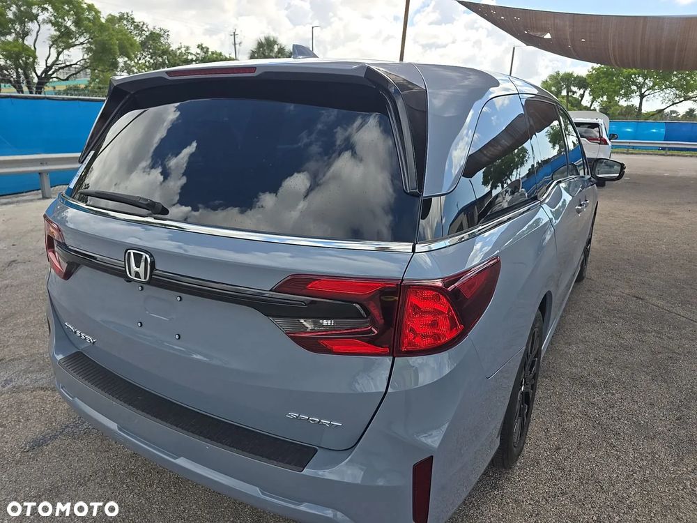 Honda Odyssey - 4