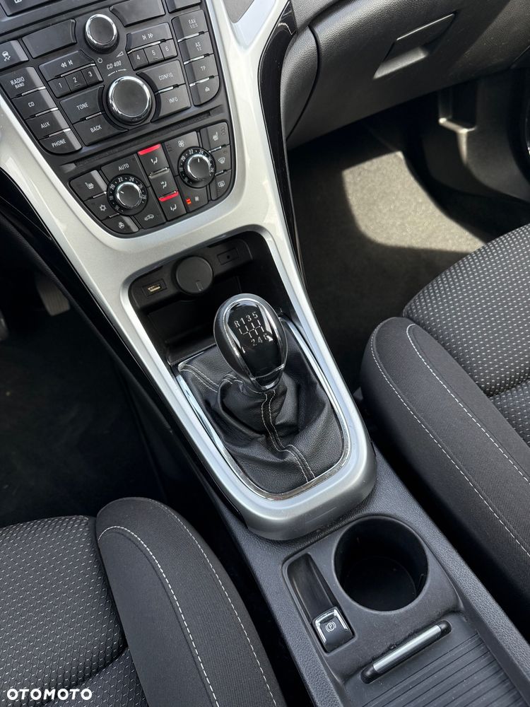 Opel Astra 1.4 Turbo Sport - 26