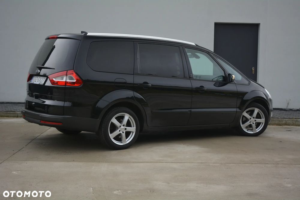 Ford Galaxy - 12