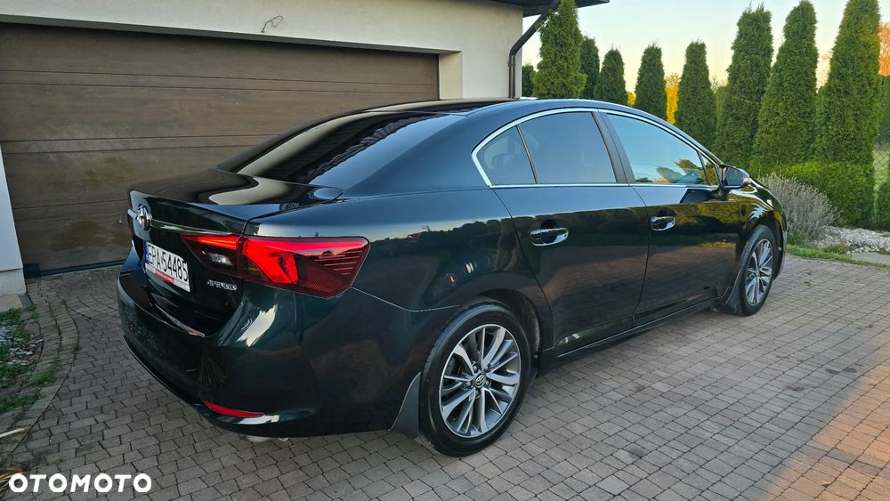Toyota Avensis - 11
