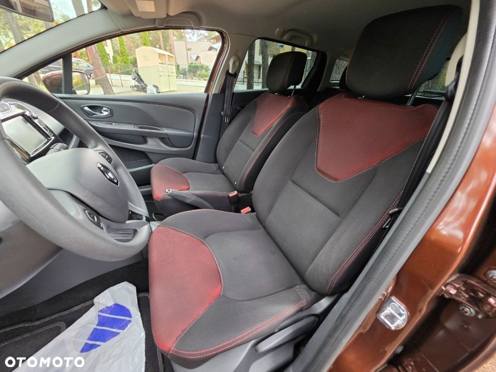 Renault Clio - 26